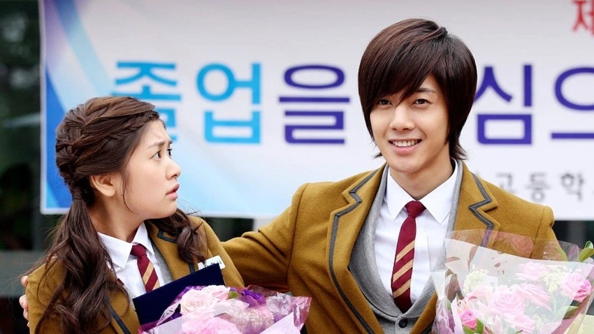 Download Playful Kiss | 2010 | Season 1 | Hindi Dubbed (ORG) | Complete All Episodes | K-Drama Tv Series | 720p